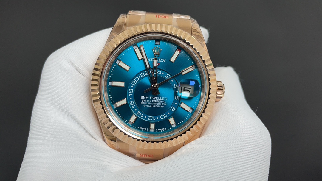 Classic 42 mm Watch – IW-3472 - Image 3