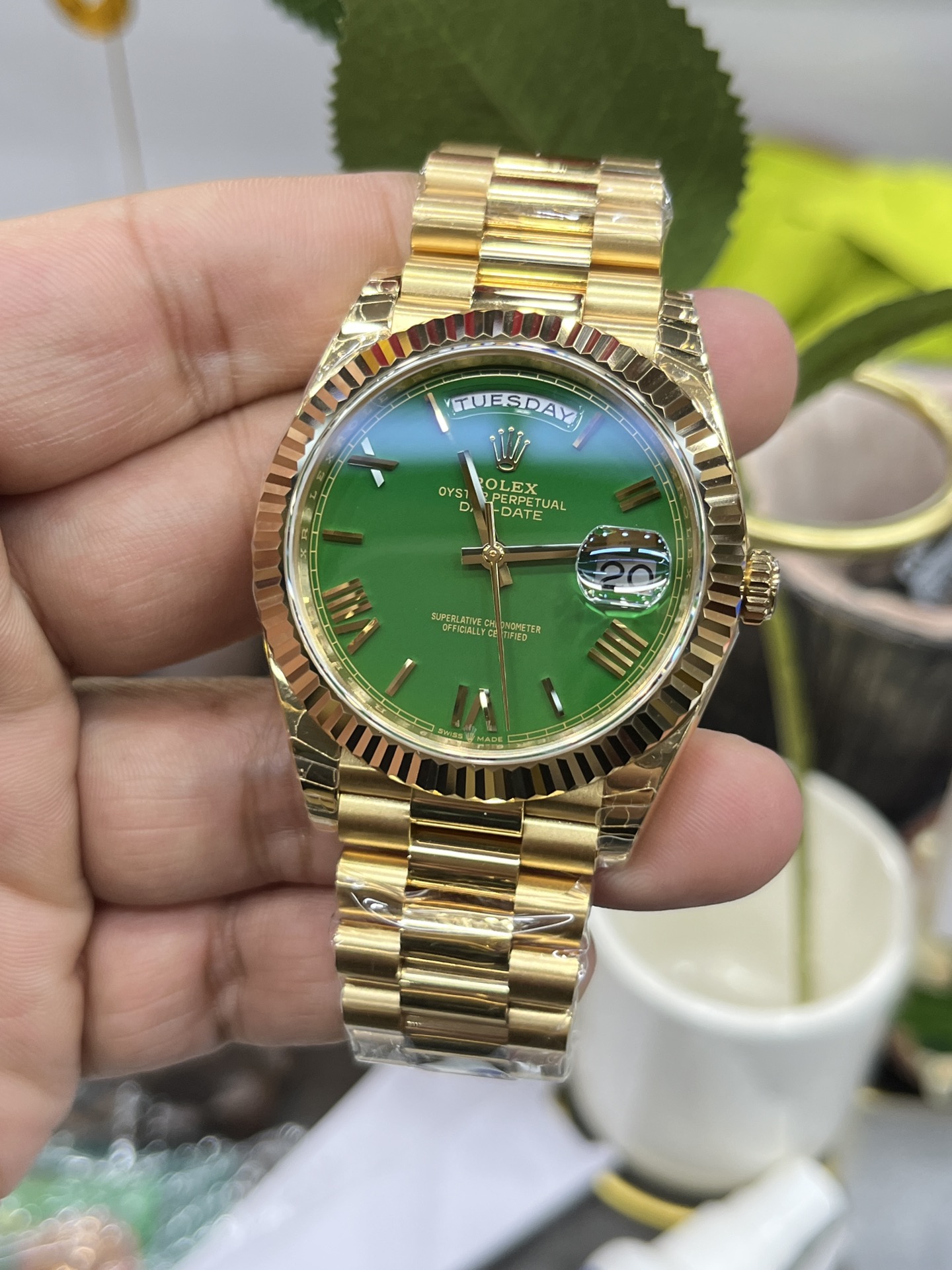 Classic Green Dial Watch – IW-3508 - Image 2