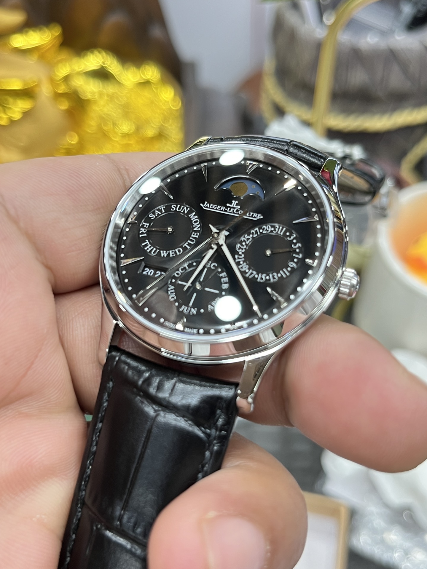 Jaeger-LeCoultre Master Control Perpetual Calendar 39 mm Watch – IW-0423 - Image 4