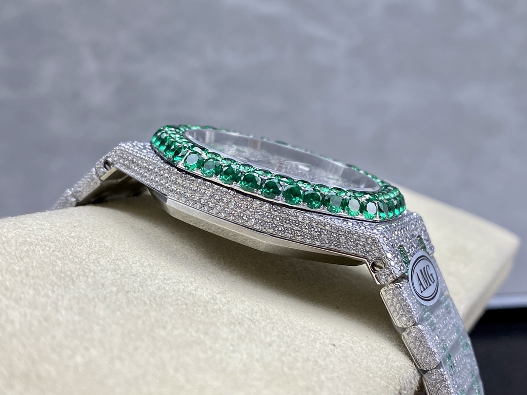 Audemars Piguet Royal Oak Diamond-Set 41 mm Watch – IW-2060 - Image 5
