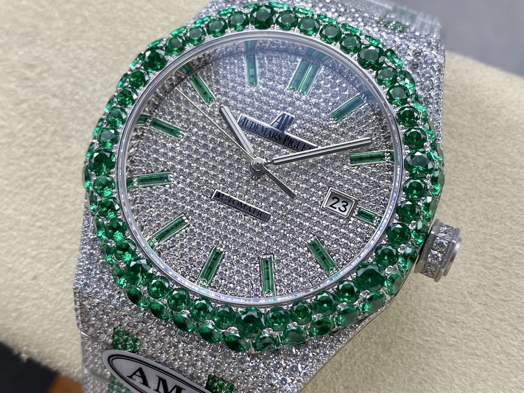 Audemars Piguet Royal Oak Diamond-Set 41 mm Watch – IW-2060 - Image 3