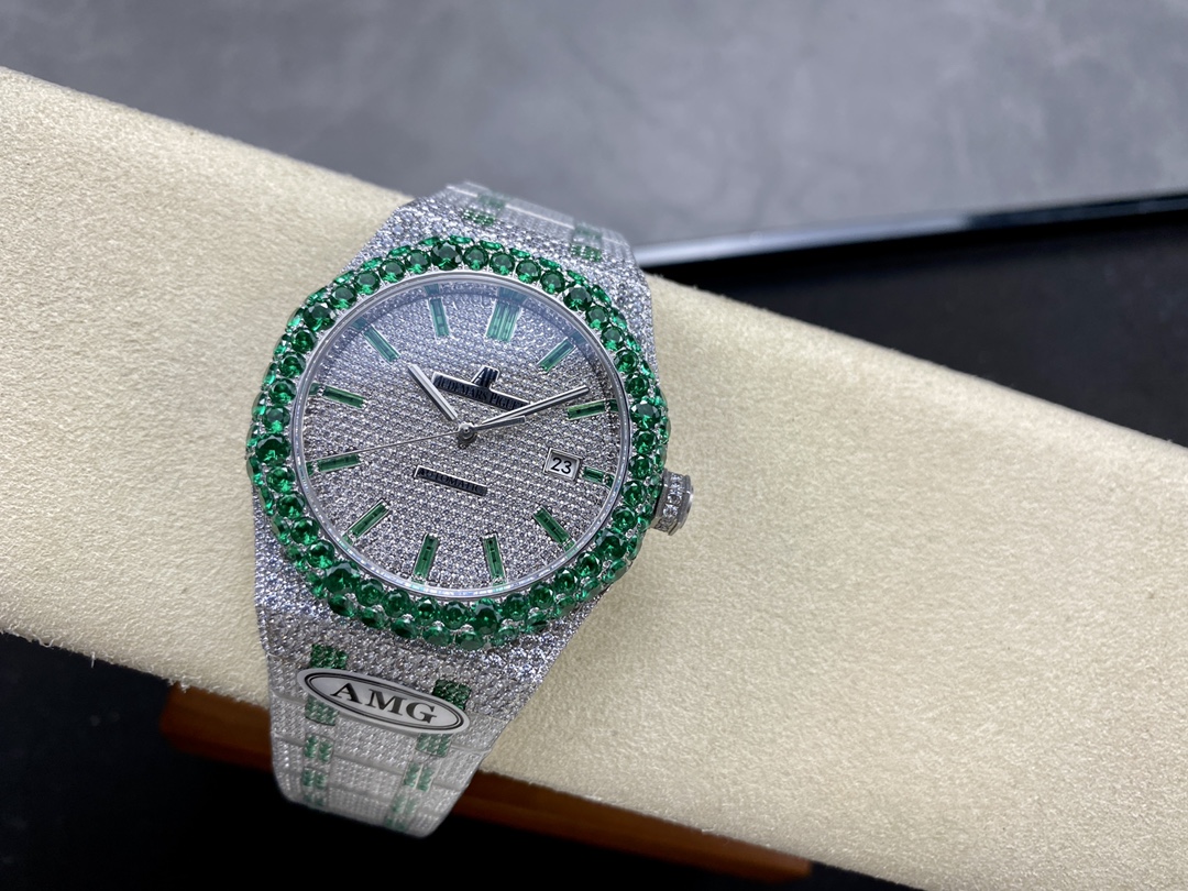 Audemars Piguet Royal Oak Diamond-Set 41 mm Watch – IW-2060 - Image 4