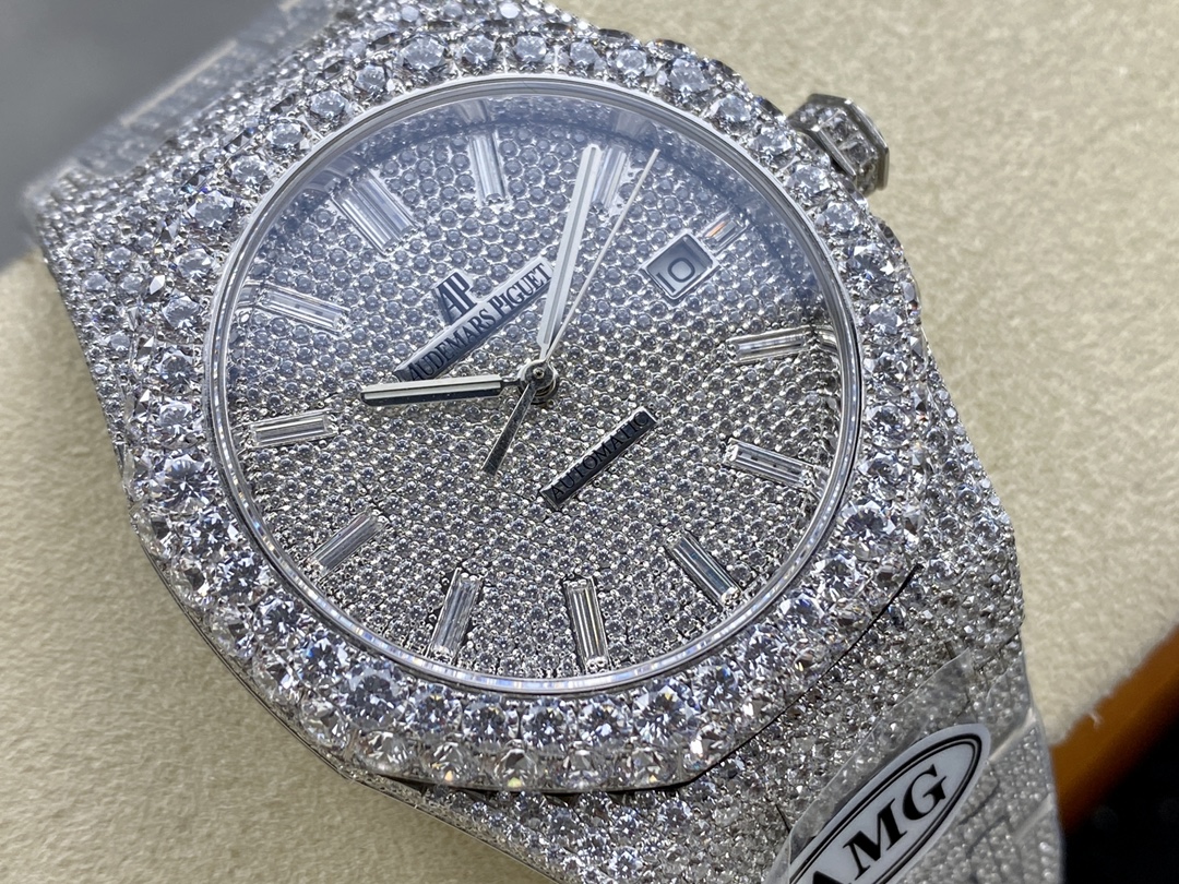 Audemars Piguet Royal Oak Diamond-Set 41 mm Watch – IW-2062 - Image 2