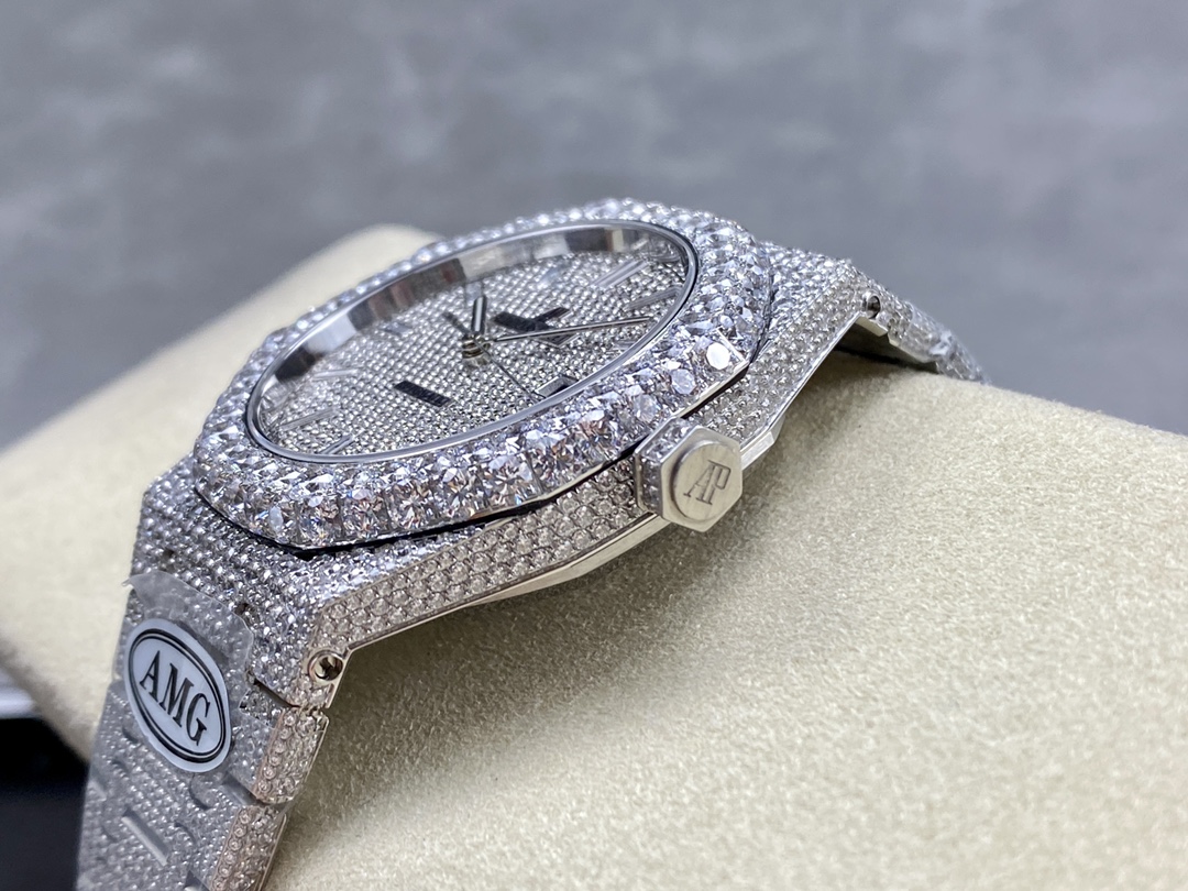 Audemars Piguet Royal Oak Diamond-Set 41 mm Watch – IW-2062 - Image 7