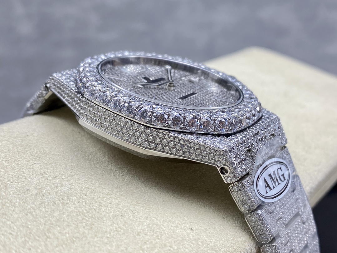 Audemars Piguet Royal Oak Diamond-Set 41 mm Watch – IW-2062 - Image 6