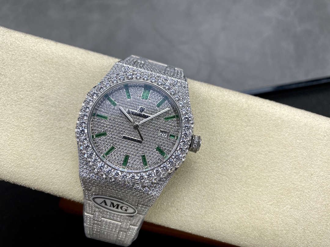 Audemars Piguet Royal Oak Diamond-Set 41 mm Watch – IW-2064 - Image 5