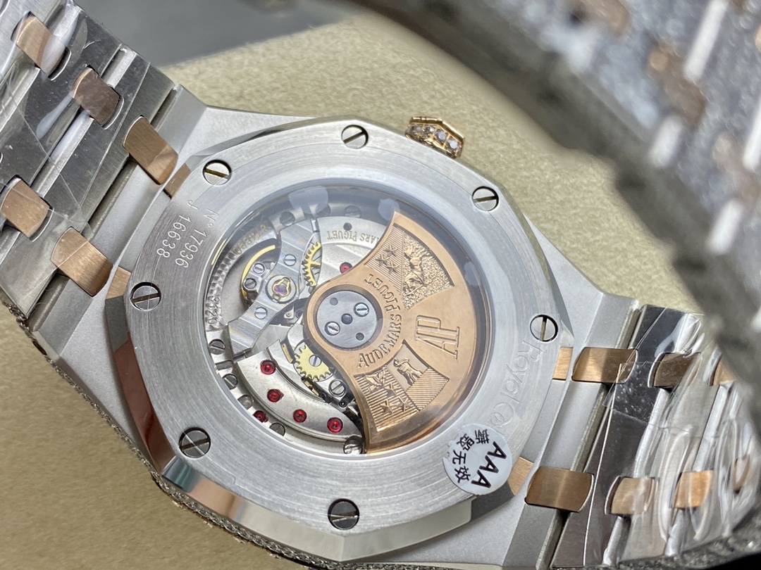 Audemars Piguet Royal Oak Diamond-Set 41 mm Watch – IW-2066 - Image 8