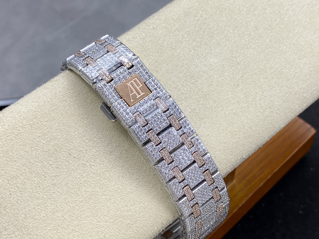 Audemars Piguet Royal Oak Diamond-Set 41 mm Watch – IW-2066 - Image 9