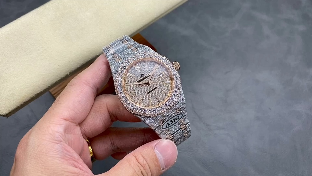 Classic Watch – IW-2065