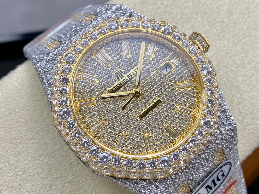 Audemars Piguet Royal Oak Diamond-Set 41 mm Watch – IW-2068 - Image 2