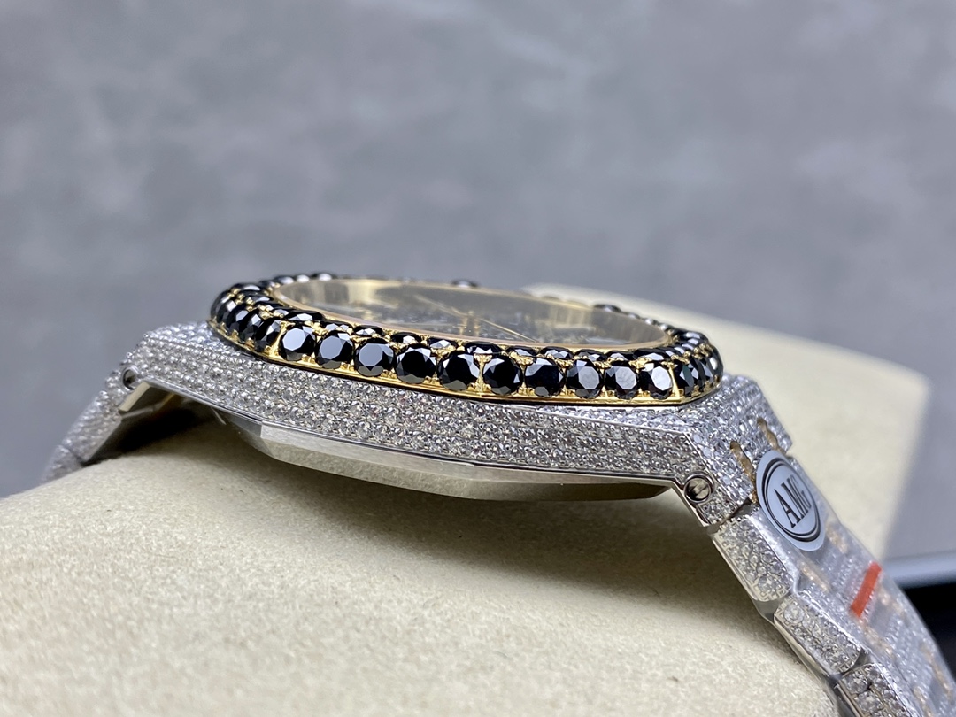 Audemars Piguet Royal Oak Diamond-Set 41 mm Watch – IW-2070 - Image 6