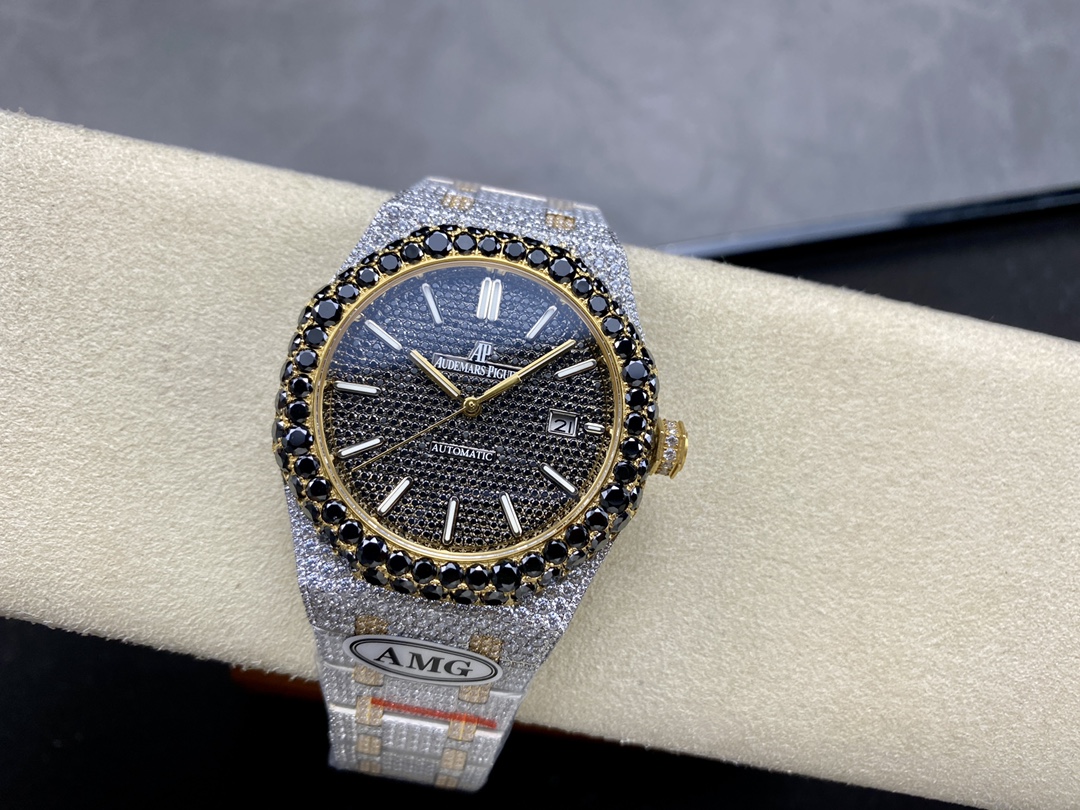 Audemars Piguet Royal Oak Diamond-Set 41 mm Watch – IW-2070 - Image 5