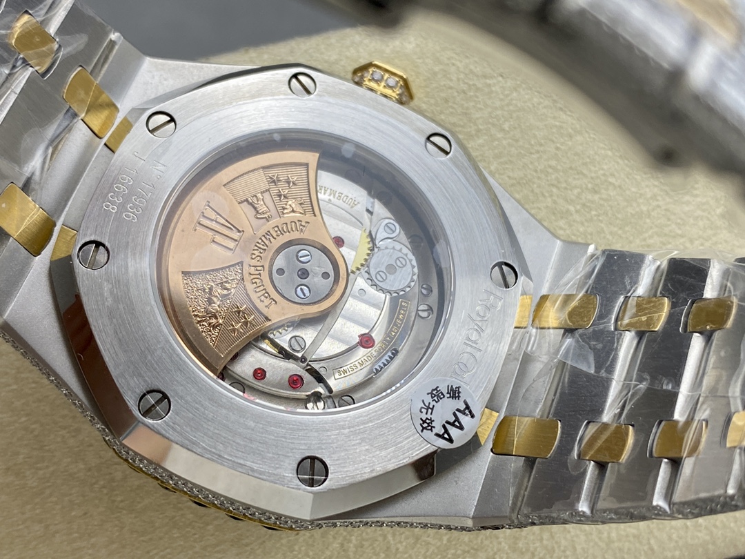 Audemars Piguet Royal Oak Diamond-Set 41 mm Watch – IW-2072 - Image 7