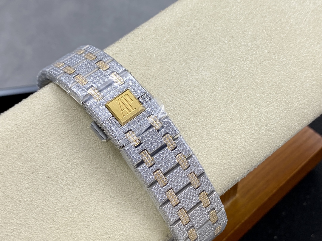 Audemars Piguet Royal Oak Diamond-Set 41 mm Watch – IW-2072 - Image 8