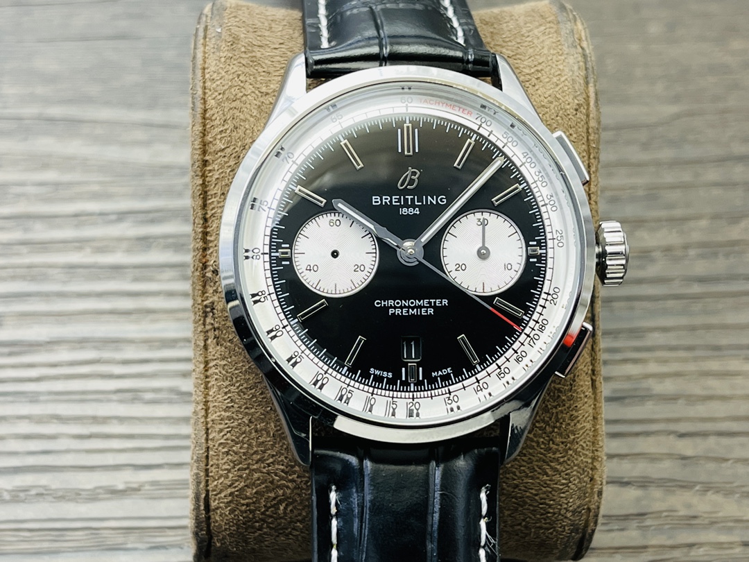 Breitling Classic Chronograph 42 mm Watch – IW-0598