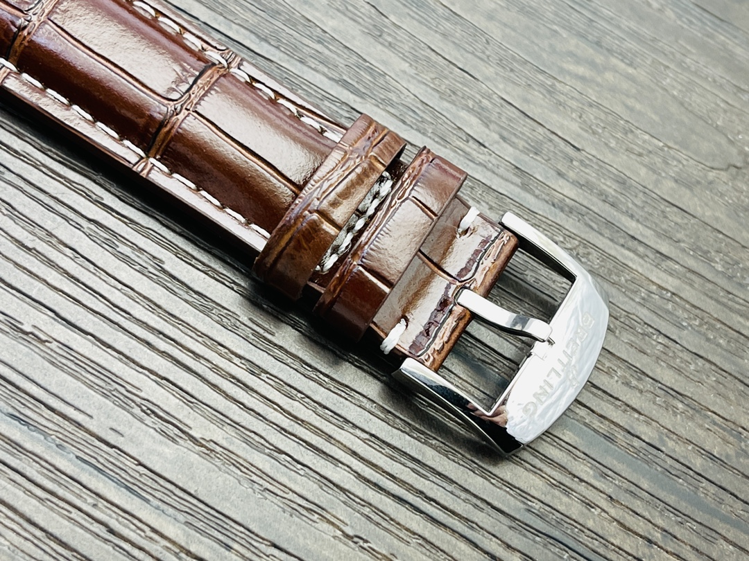 Breitling Classic Chronograph 42 mm Watch – IW-0604 - Image 9