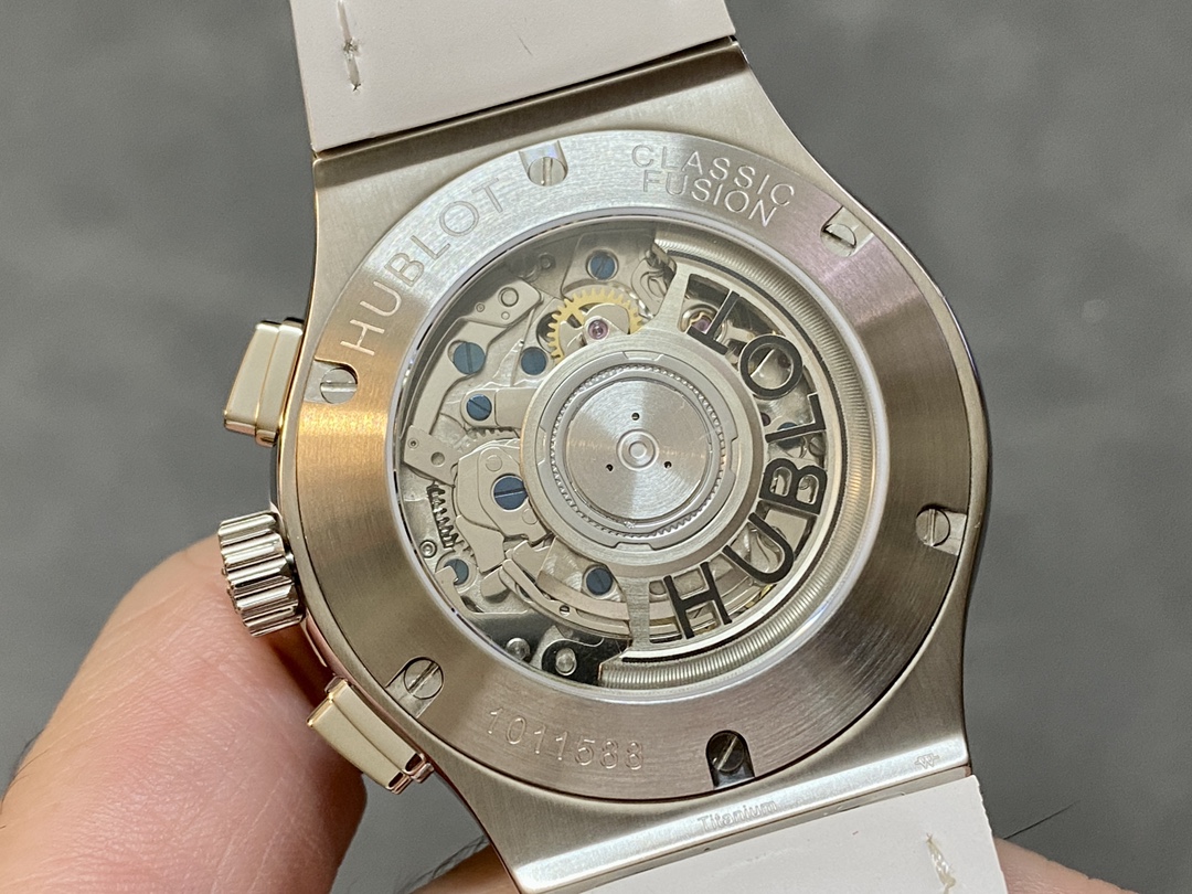 Hublot Classic Chronograph 45 mm Watch – IW-0297 - Image 7
