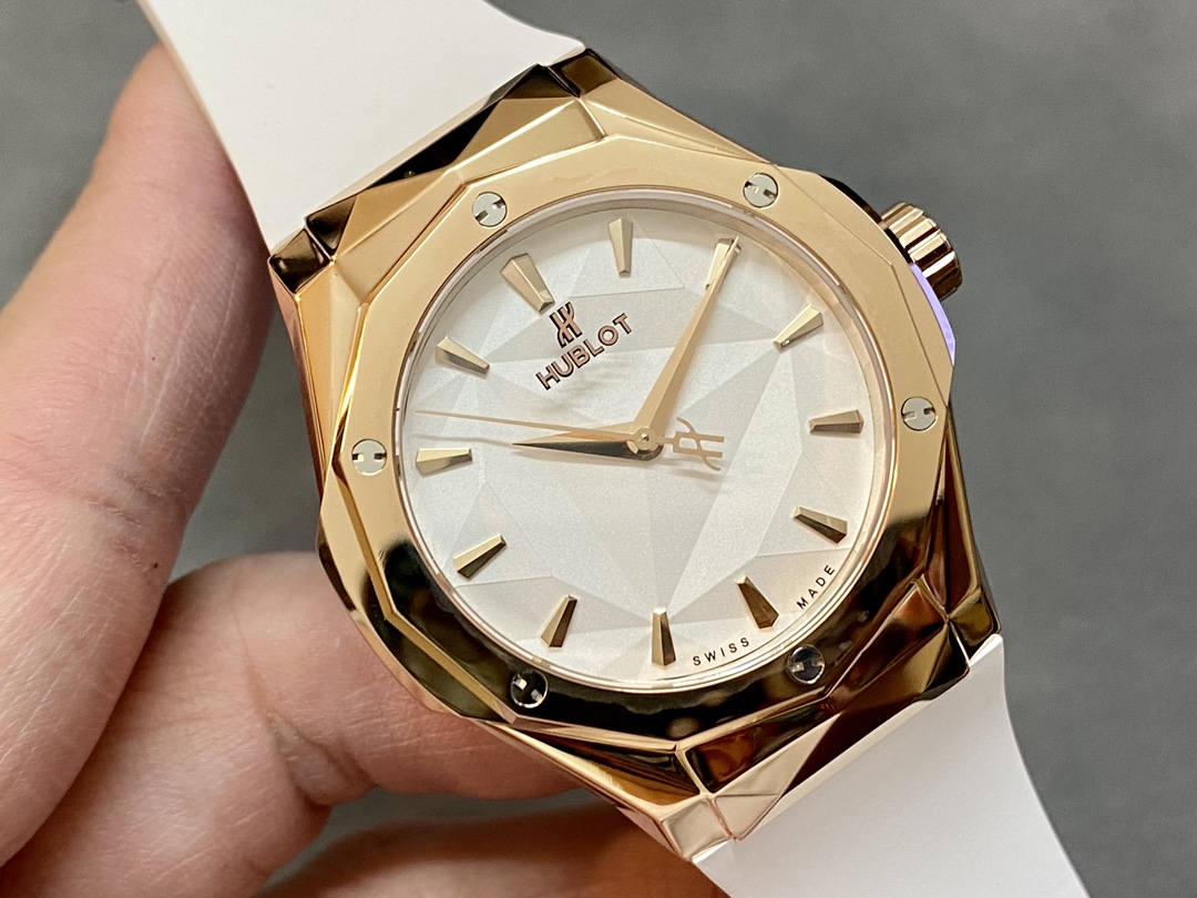 Classic 40 mm Watch – IW-0295 - Image 2