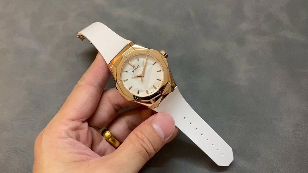 Classic Watch – IW-0294