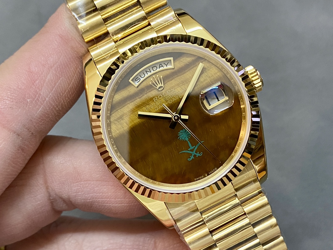 Rolex Day-Date Day and Date 36 mm Watch – IW-3500 - Image 2