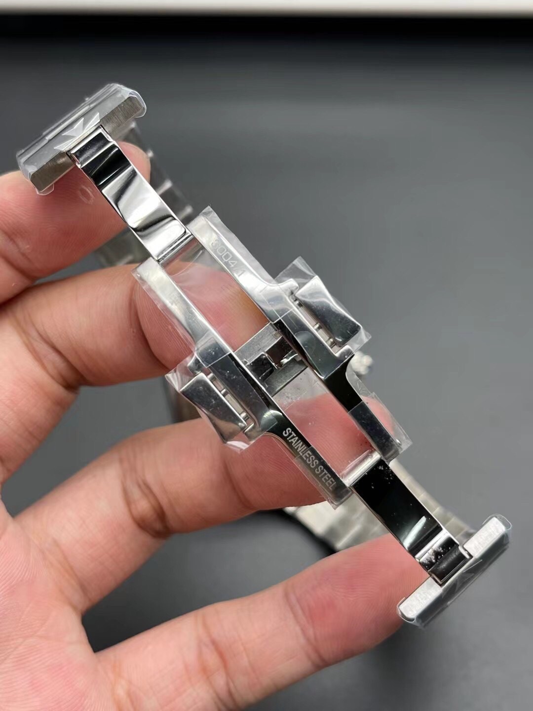 Overseas Watch – IW-0887 - Image 9