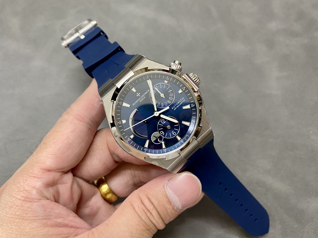 Overseas 42 mm Watch – IW-0900 - Image 4