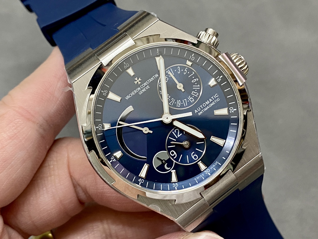 Overseas 42 mm Watch – IW-0900 - Image 2