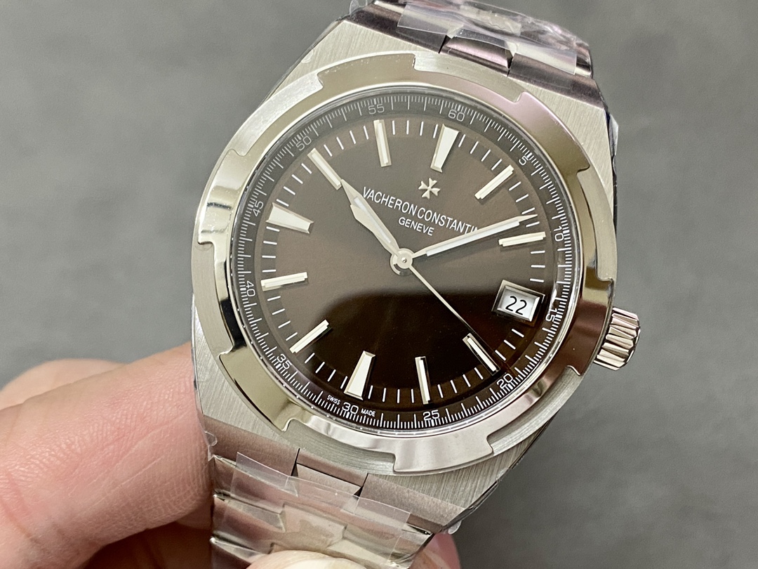 Vacheron Constantin Overseas 41 mm Watch – IW-0886 - Image 3