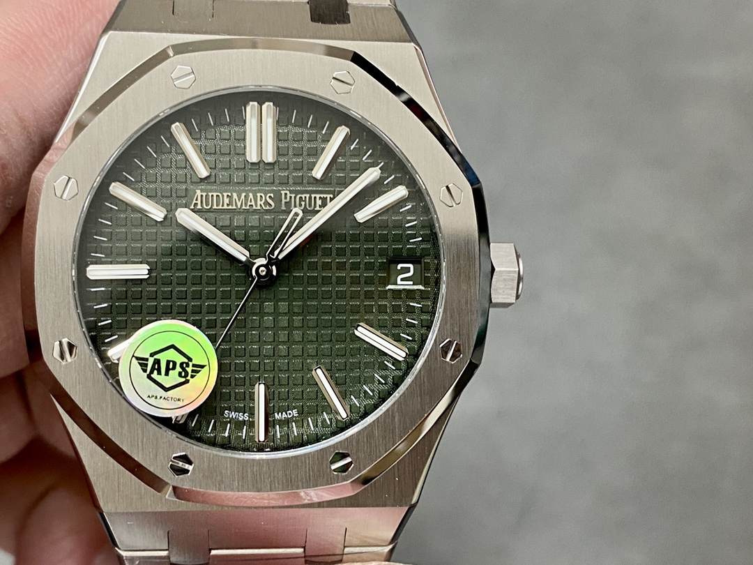 Royal Oak Watch – IW-2049