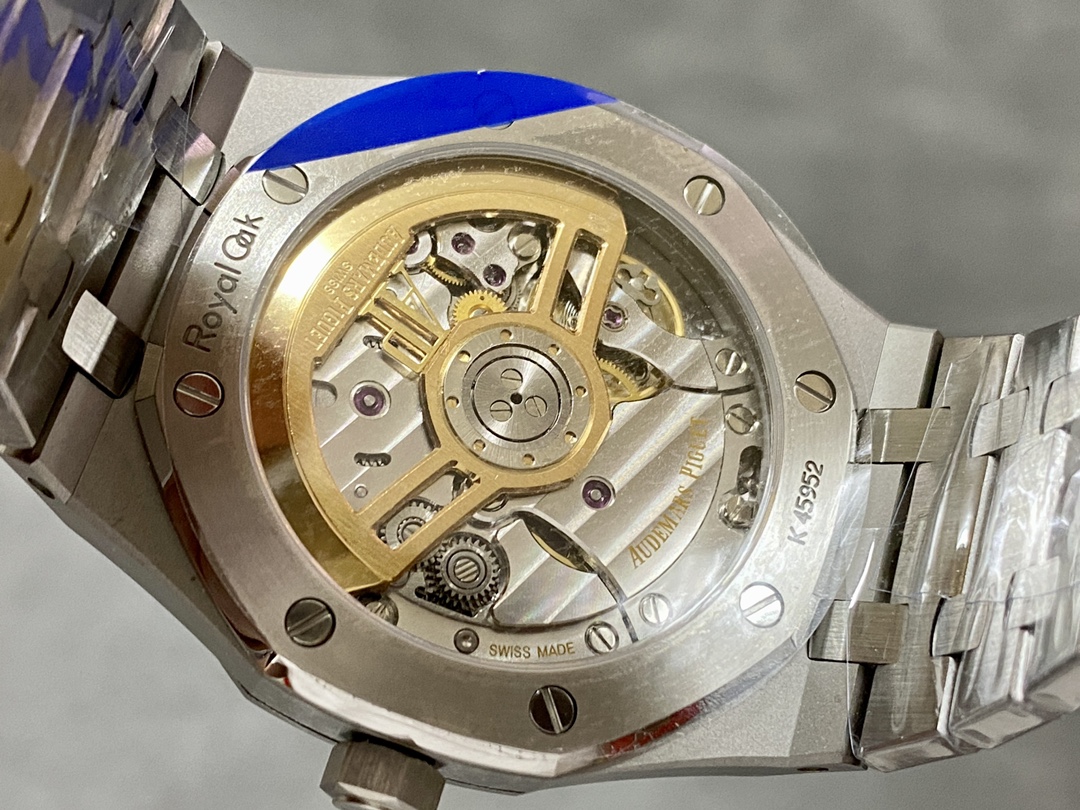 Royal Oak Watch – IW-2049 - Image 7