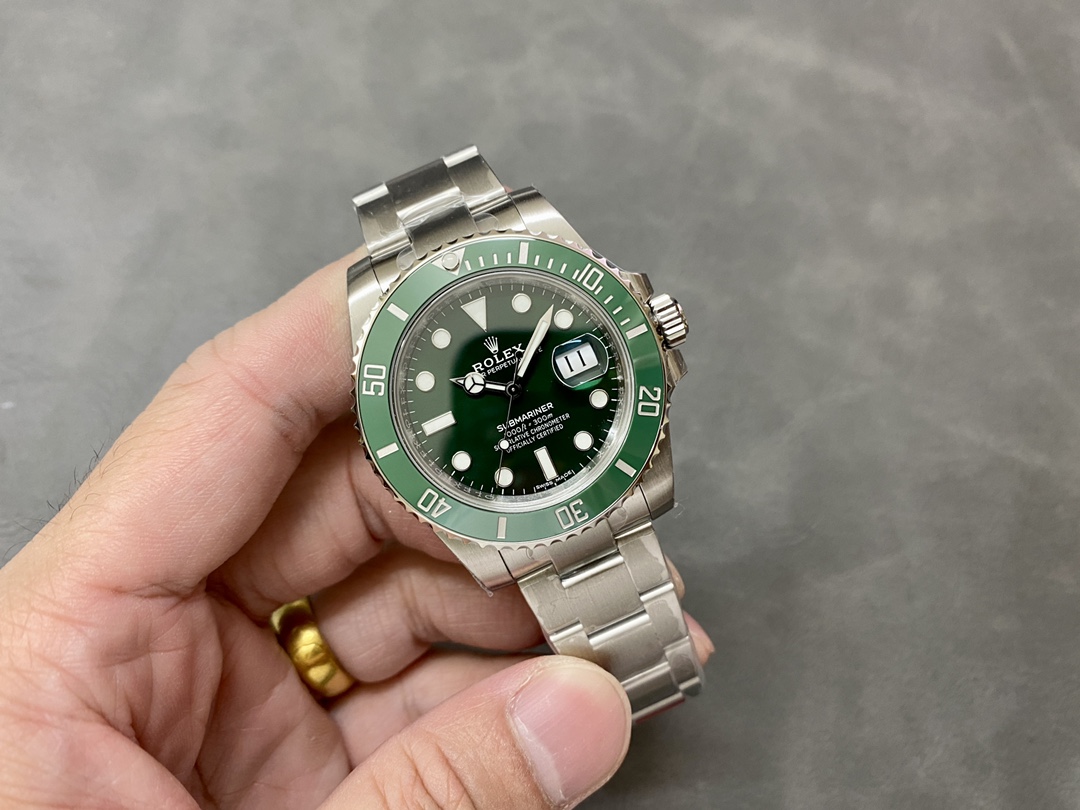 Rolex Green Submariner 40 mm Watch – IW-0006 - Image 4