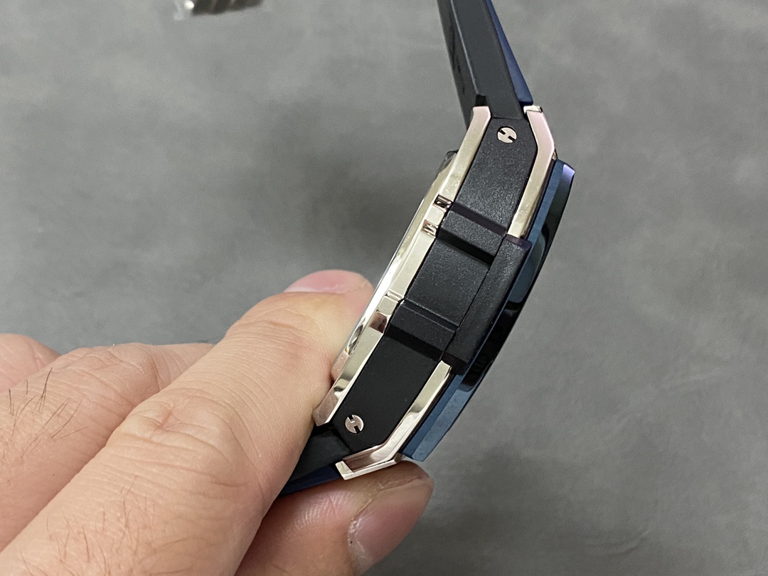 Hublot Classic Watch – IW-0306 - Image 5