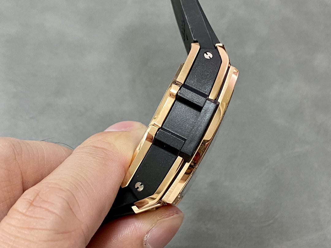 Hublot Classic Watch – IW-0310 - Image 5