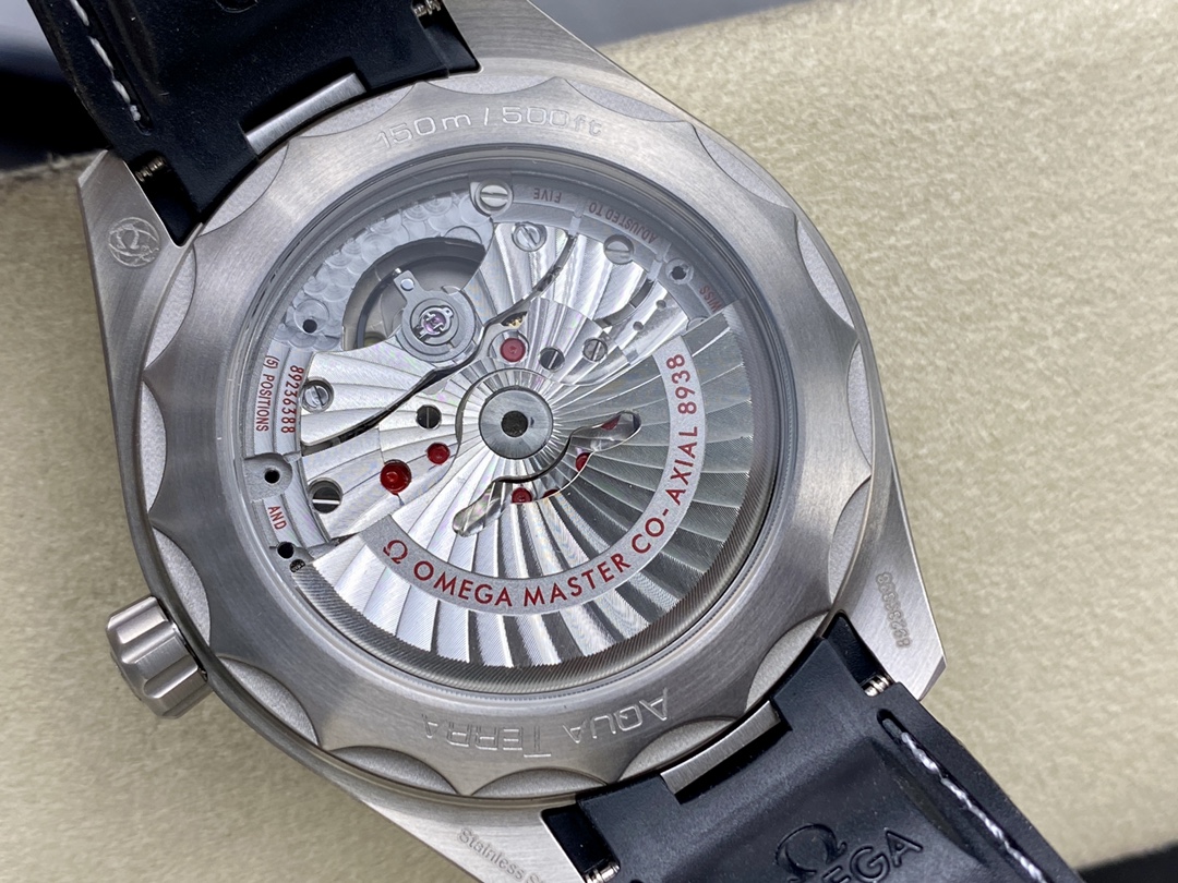 Omega Seamaster Luminous Watch – IW-1219 - Image 7