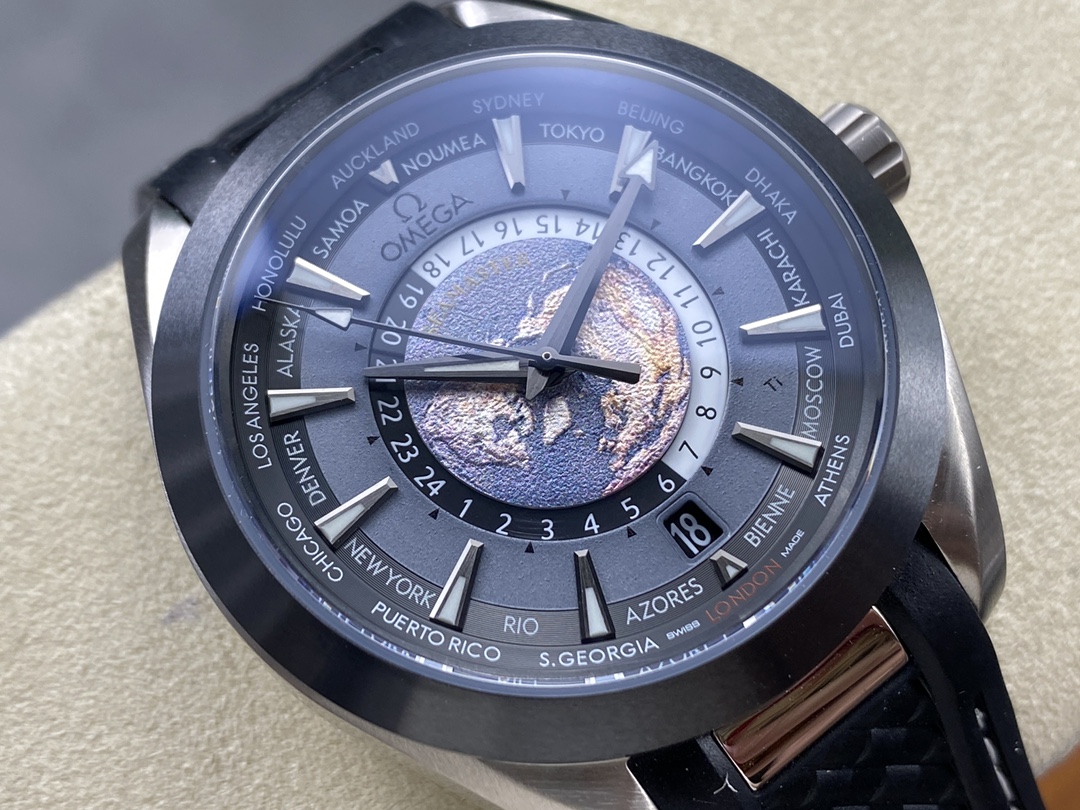 Omega Seamaster Luminous Watch – IW-1219 - Image 2