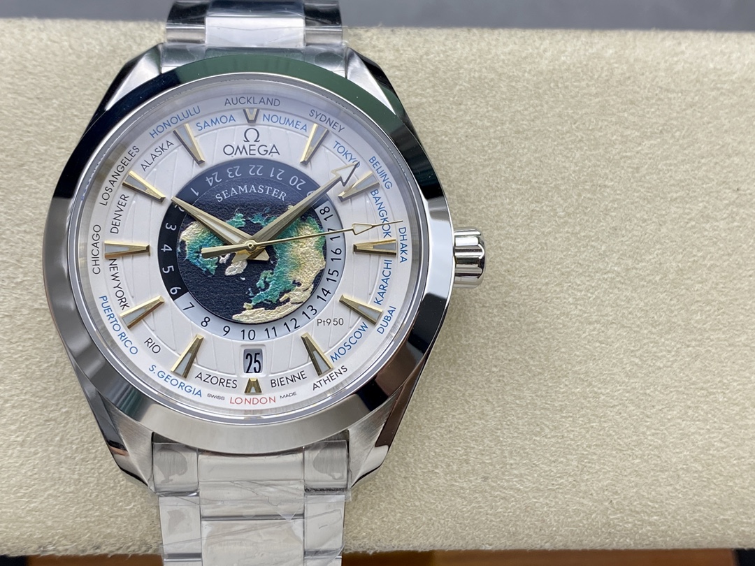 Omega Seamaster Luminous Watch – IW-1223
