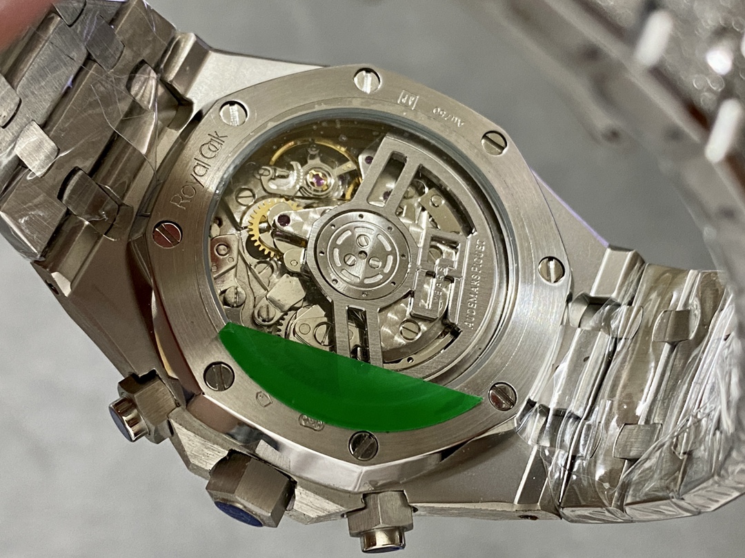Royal Oak Chronograph Watch – IW-2053 - Image 7