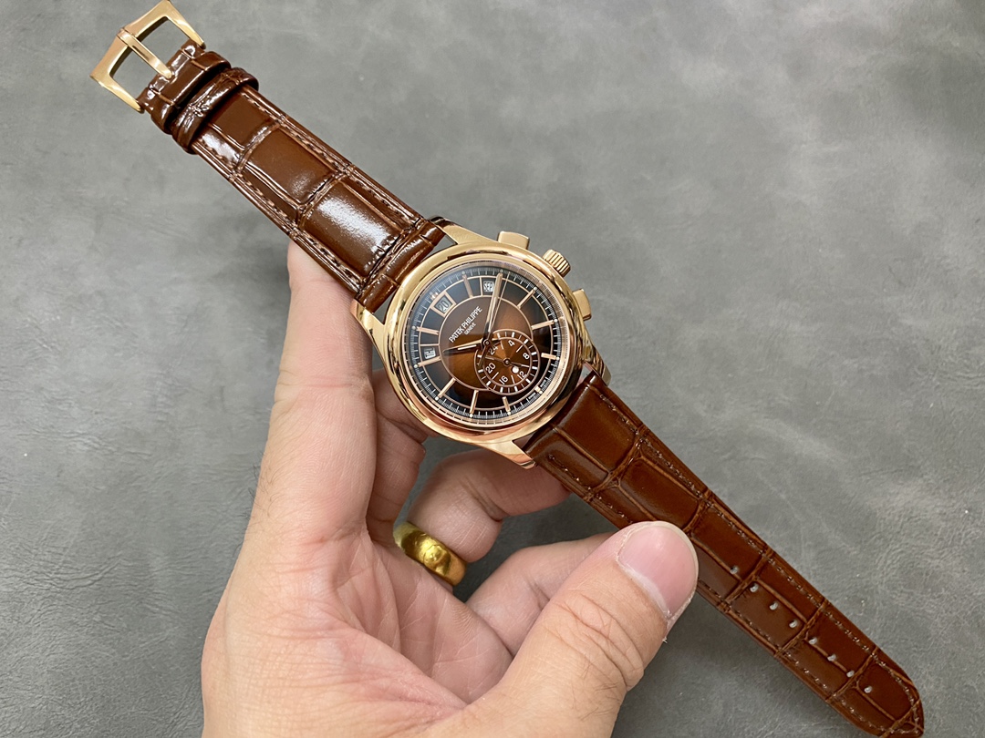 Patek Philippe Nautilus Watch – IW-2361 - Image 4
