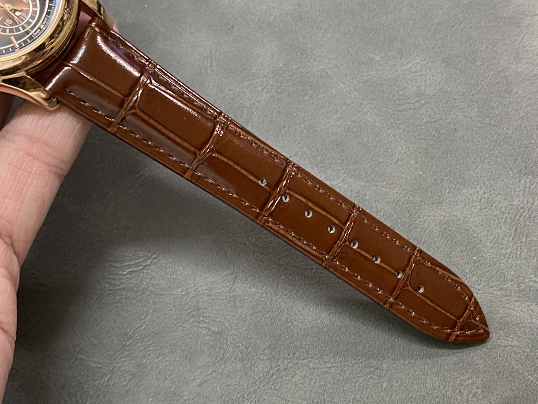 Patek Philippe Nautilus Watch – IW-2361 - Image 9