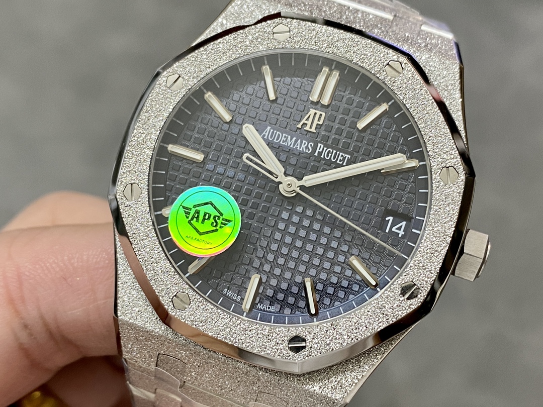 Audemars Piguet Classic Watch – IW-2041 - Image 3