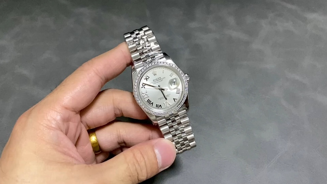 Classic Watch – IW-3579