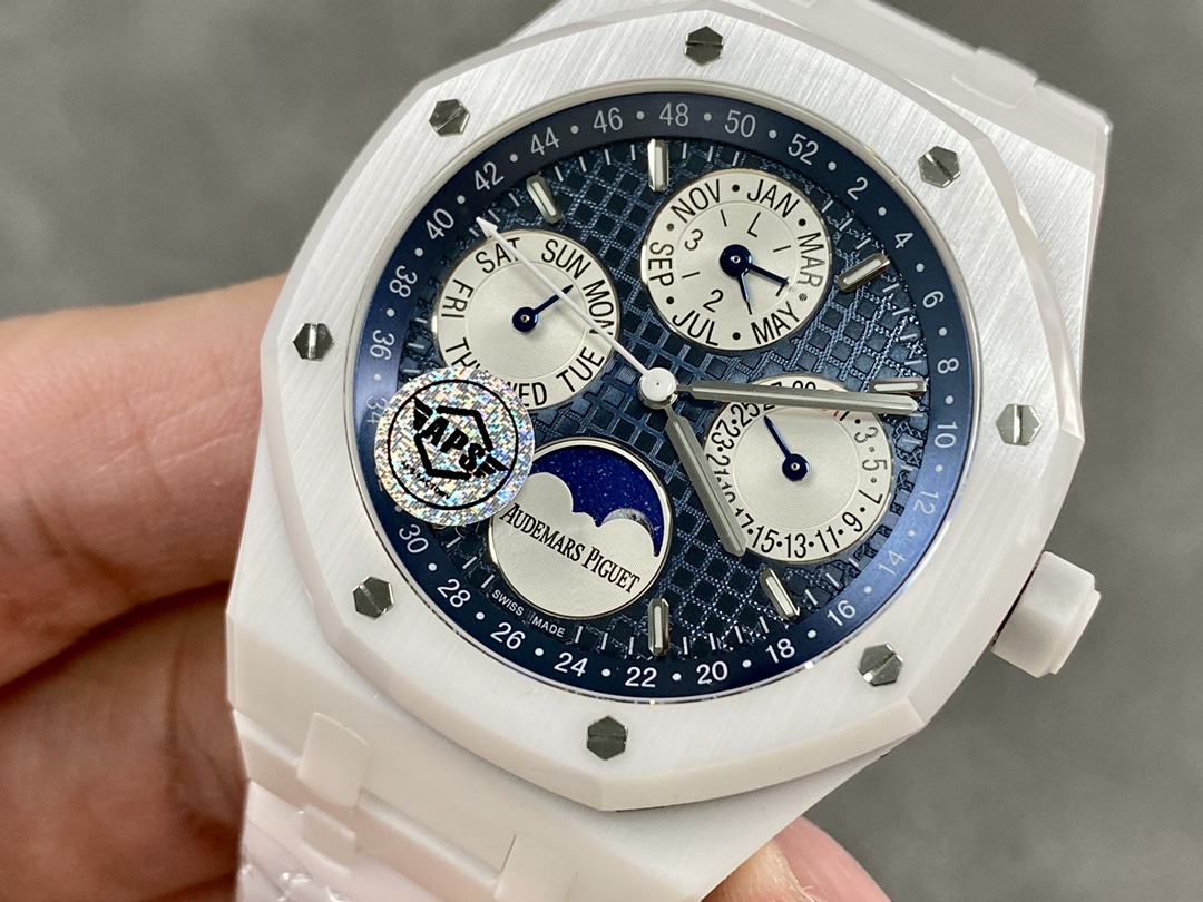 Royal Oak Moonphase 41 mm Watch – IW-2029 - Image 3