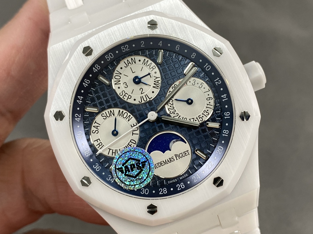 Royal Oak Moonphase 41 mm Watch – IW-2029 - Image 2