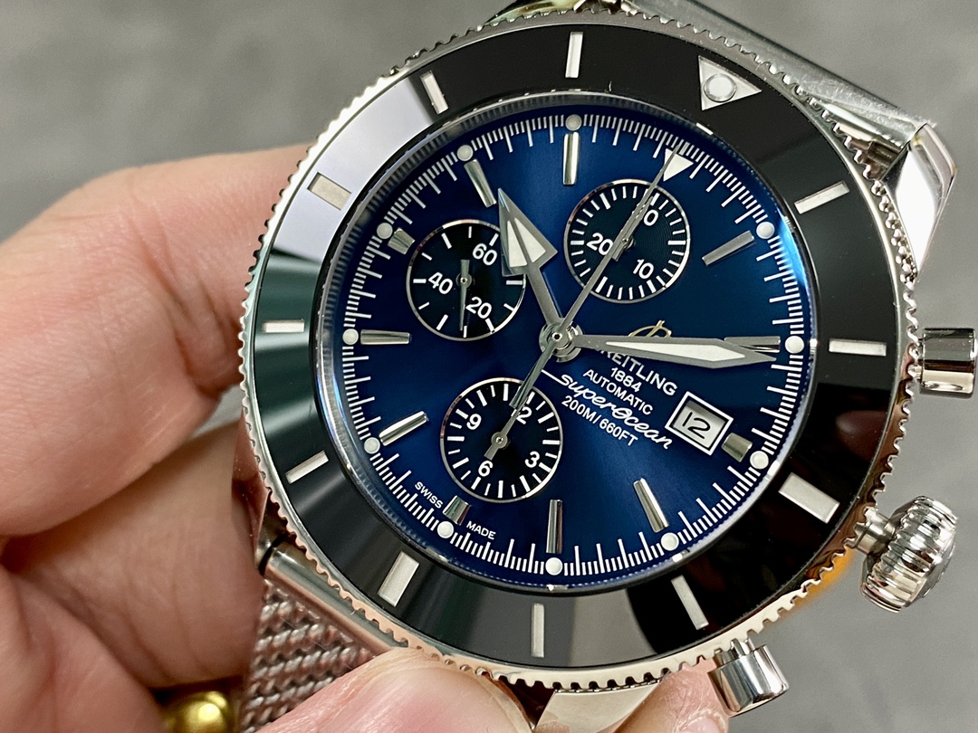 Classic Chronograph 46 mm Watch – IW-0571 - Image 3
