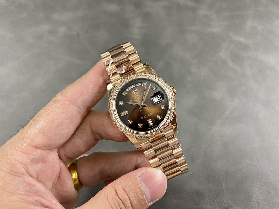 Day-Date 36 mm Watch – IW-3602 - Image 4