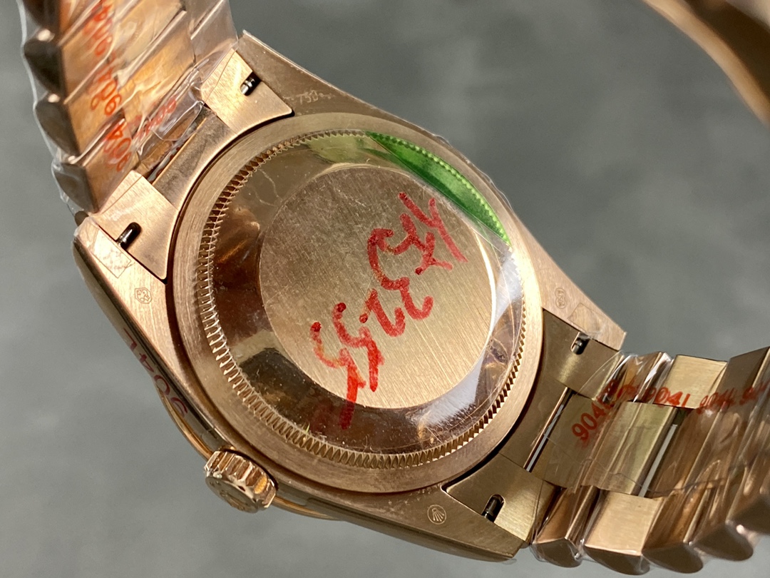 Day-Date 36 mm Watch – IW-3602 - Image 7
