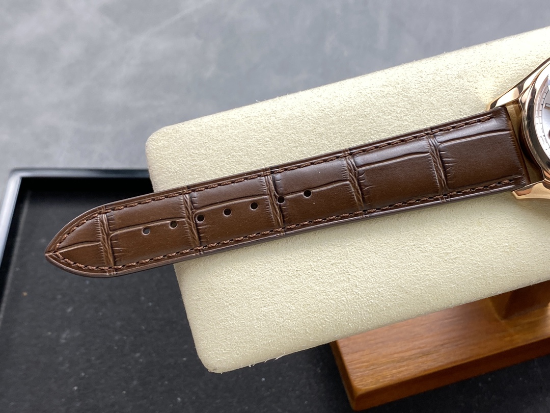 Vacheron Constantin Classic 40 mm Watch – IW-0854 - Image 9