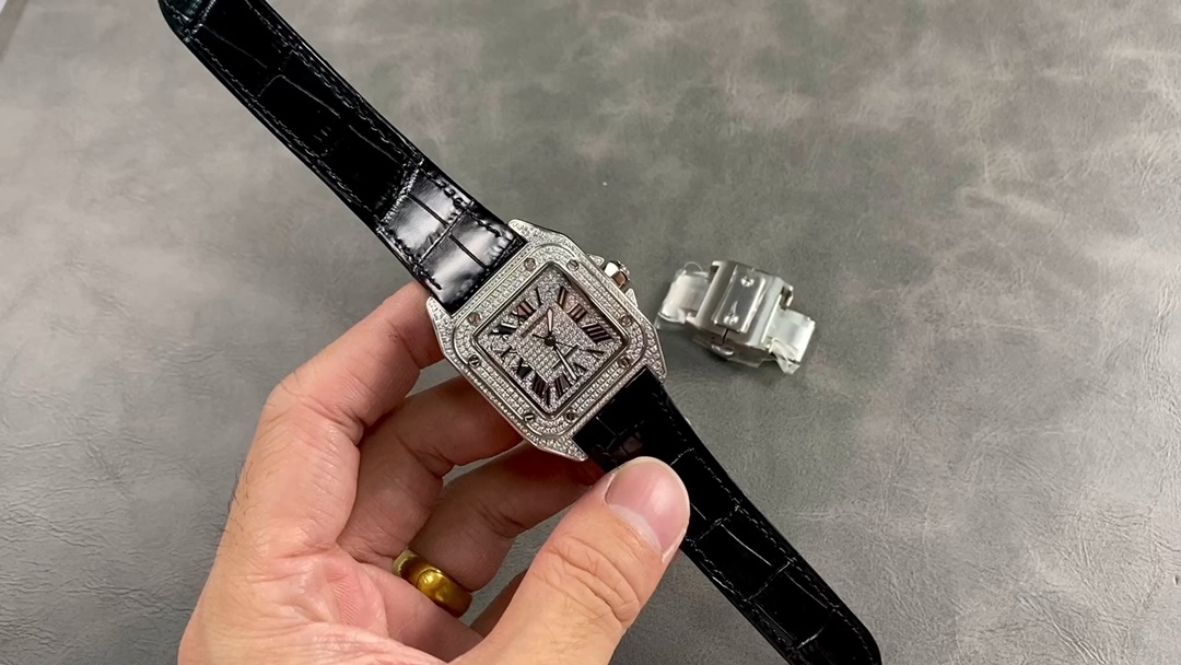 Classic Watch – IW-1569