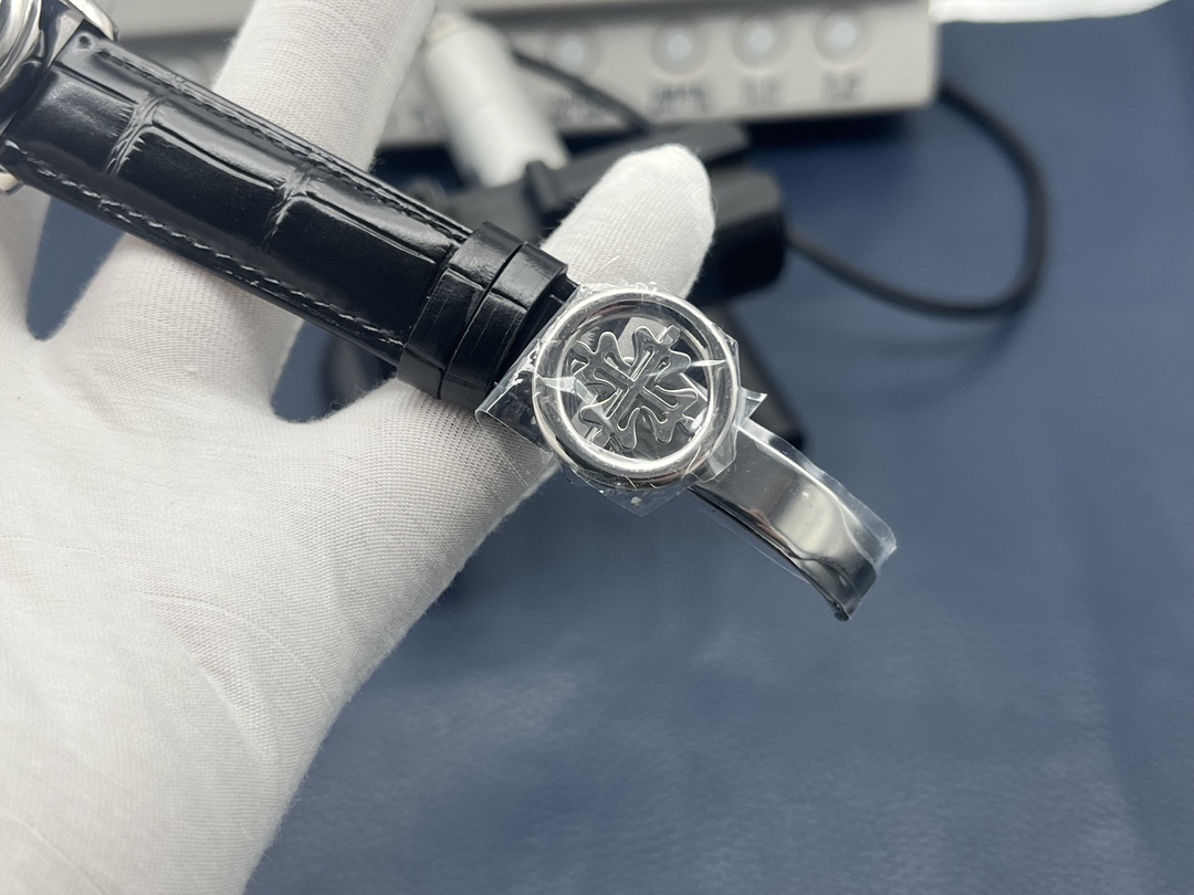 Patek Philippe Master Control Moonphase 39 mm Watch – IW-2295 - Image 8