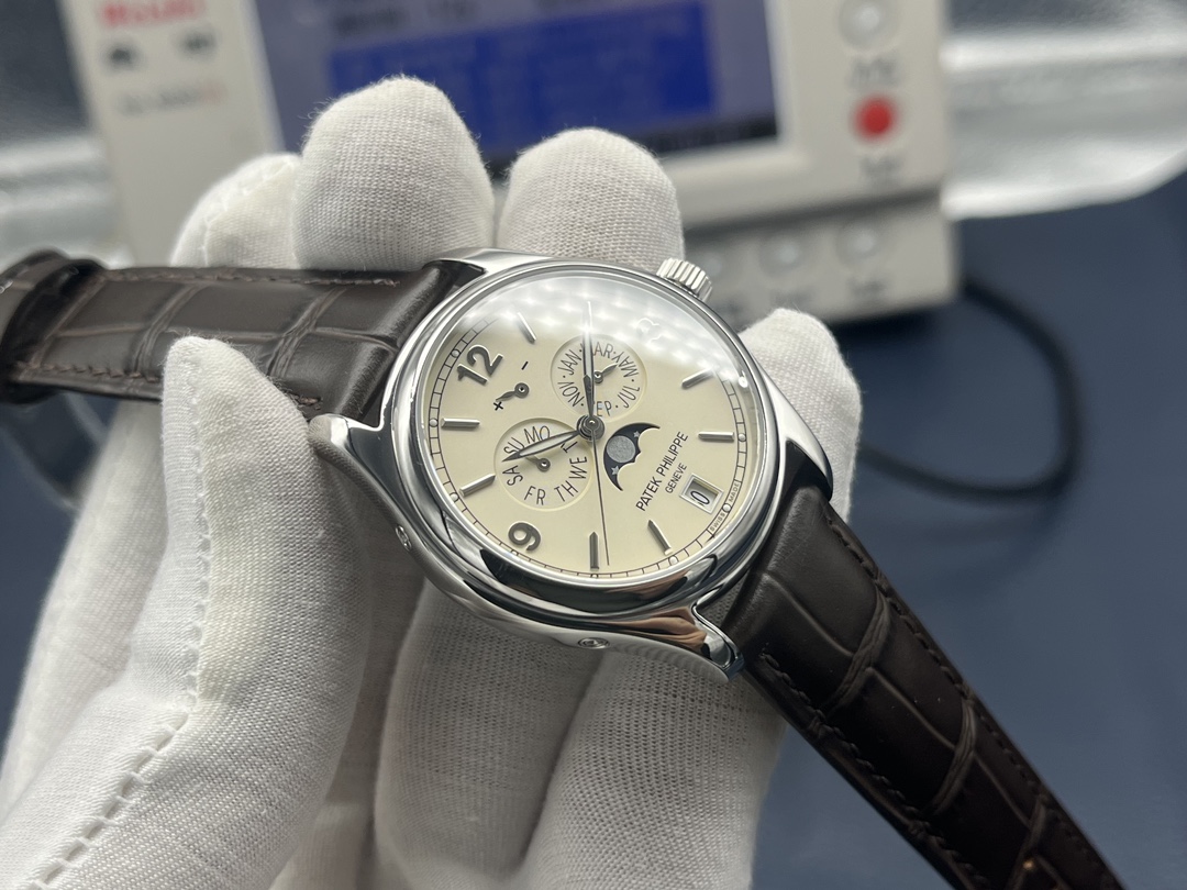 Patek Philippe Master Control Moonphase 39 mm Watch – IW-2297 - Image 4